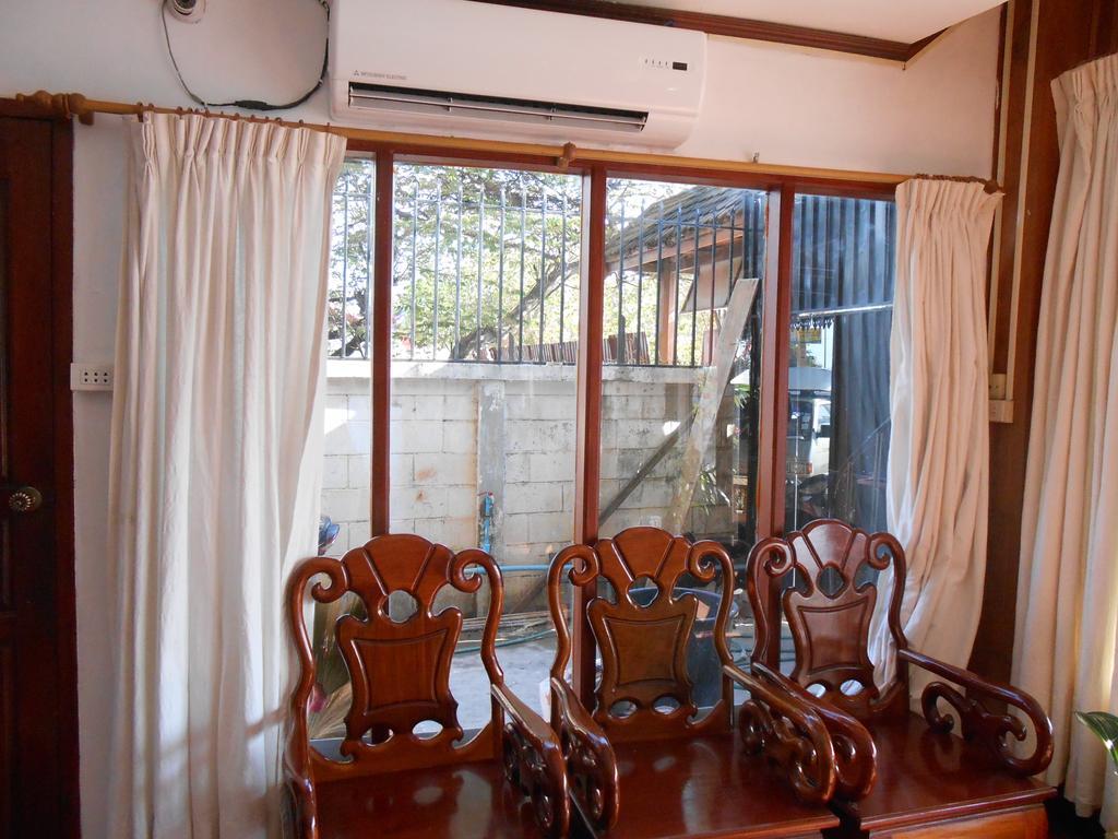 Chanthasom Guesthouse Ban Nongdouang Экстерьер фото